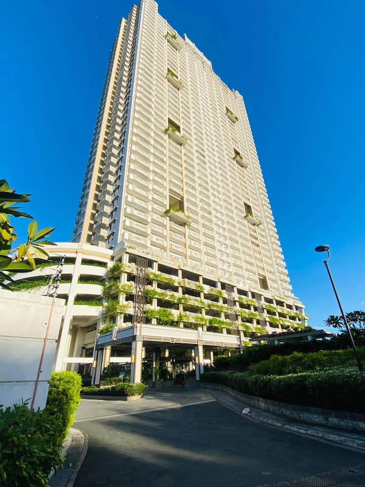 2br Seaview + Netflix - Manila