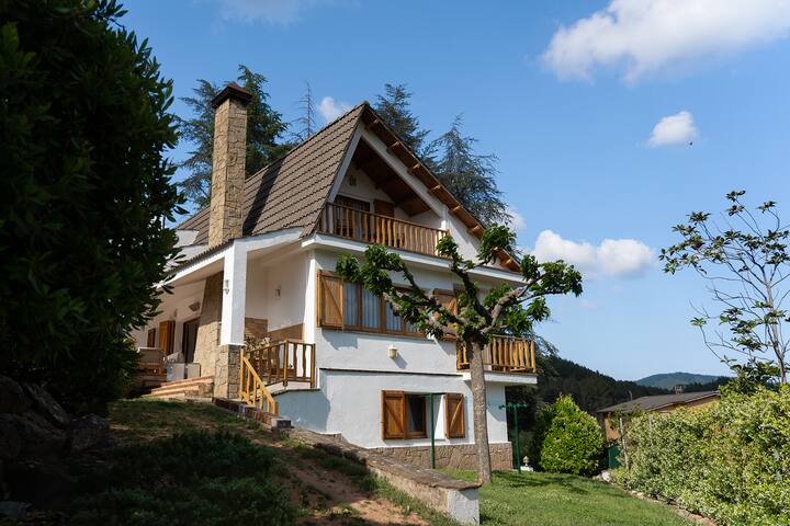 Country house with views of Montseny mountain gallery image 5