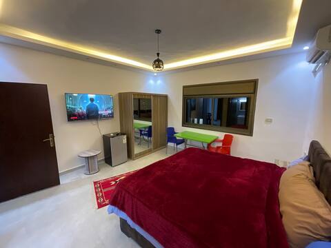 Black IRIS _ Room 1