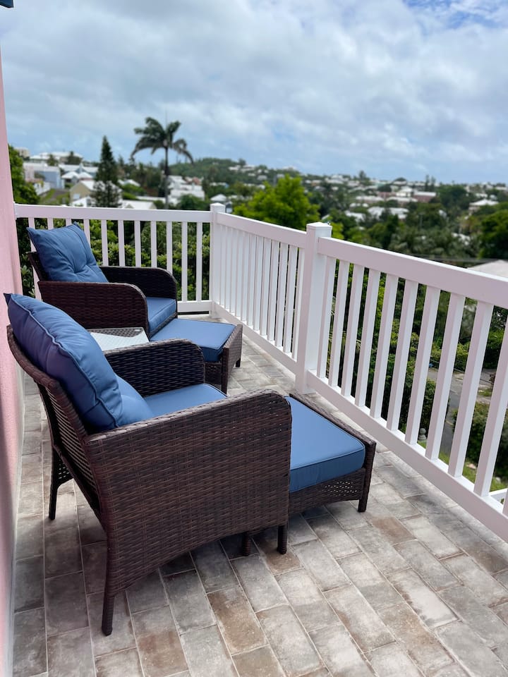 Pinnacle Hill Apartment Serviced apartments for Rent in Paget, Paget Parish, Bermuda Airbnb