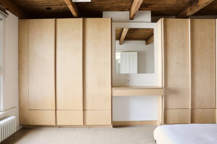 Apartment in west gallery image 2