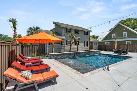 The Pointe at Goat Island W/Pool, boat ramp & Pier