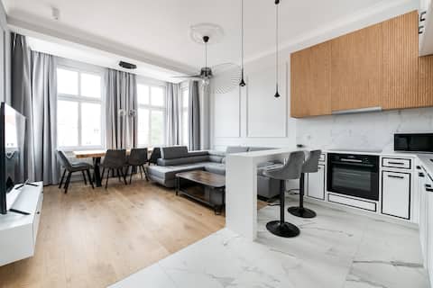 Successful Airbnb property: Apartment in the center of Sopot, right by the beach in żabianka Wejhera Jelitkowo Tysiąclecia