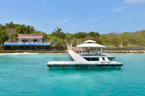Private Paradise in Rosario Island