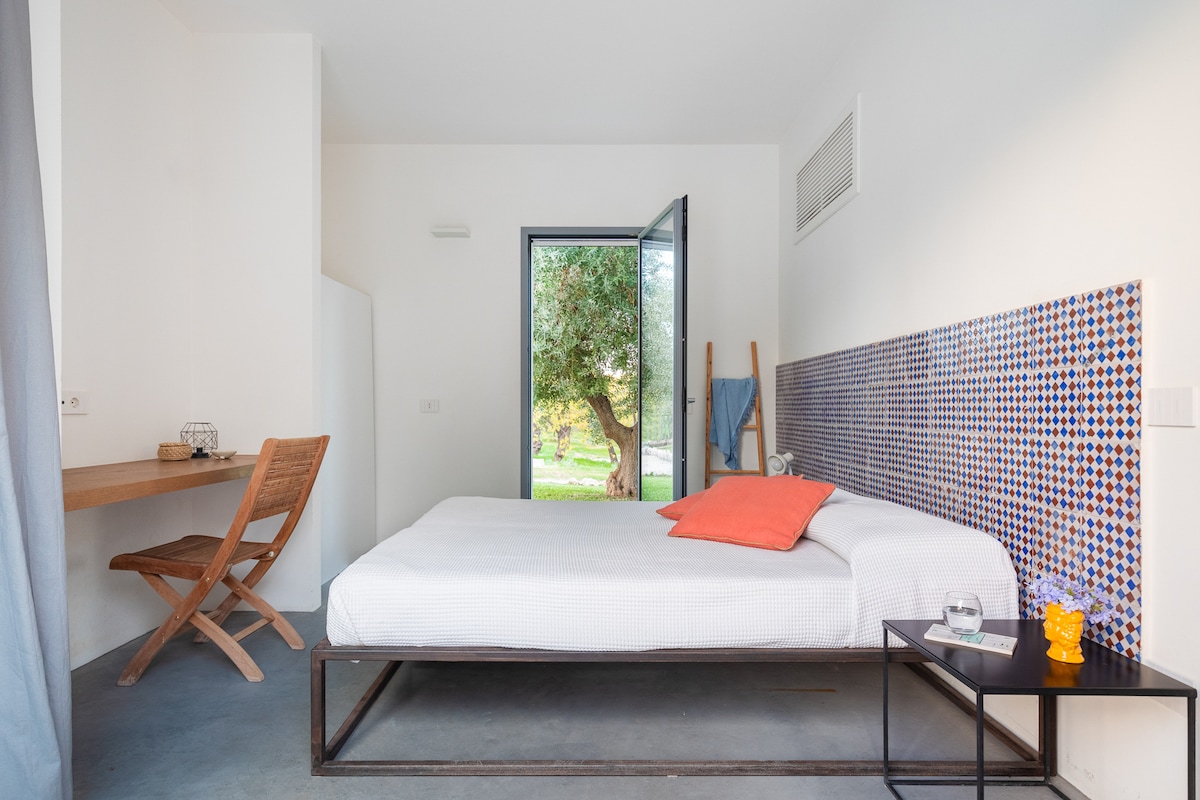 Available with 1 double bed or 2 singles