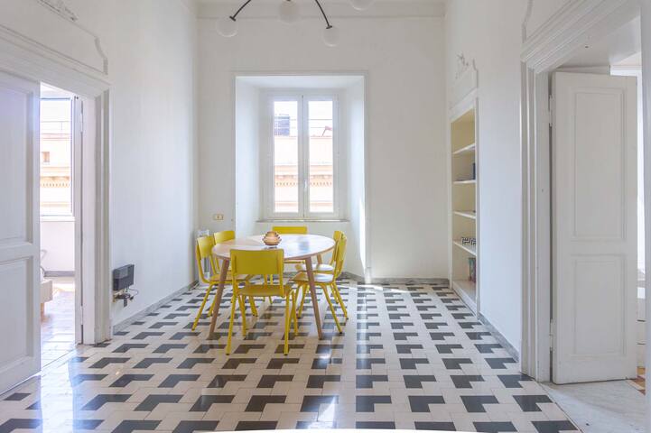 EasyTopStay – Villa Borghese Large Apartment gallery image 4