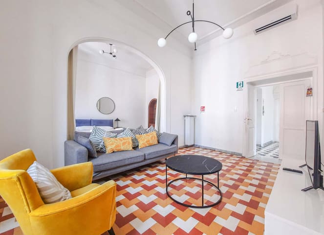 EasyTopStay – Villa Borghese Large Apartment