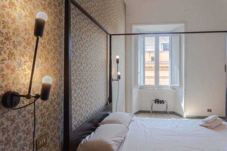 EasyTopStay – Villa Borghese Large Apartment gallery image 5