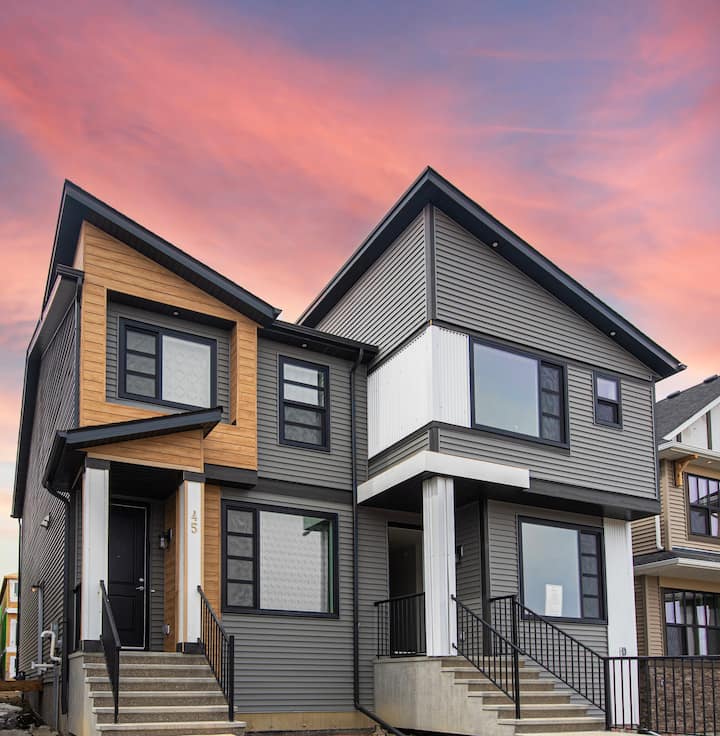 Gorgeous Home 15 Mins To Airport - Calgary