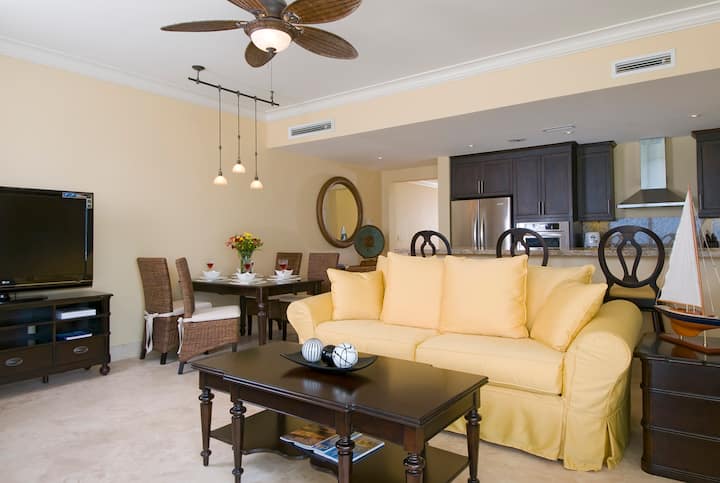 Windsong Resort Oceanfront One Bedroom Suite