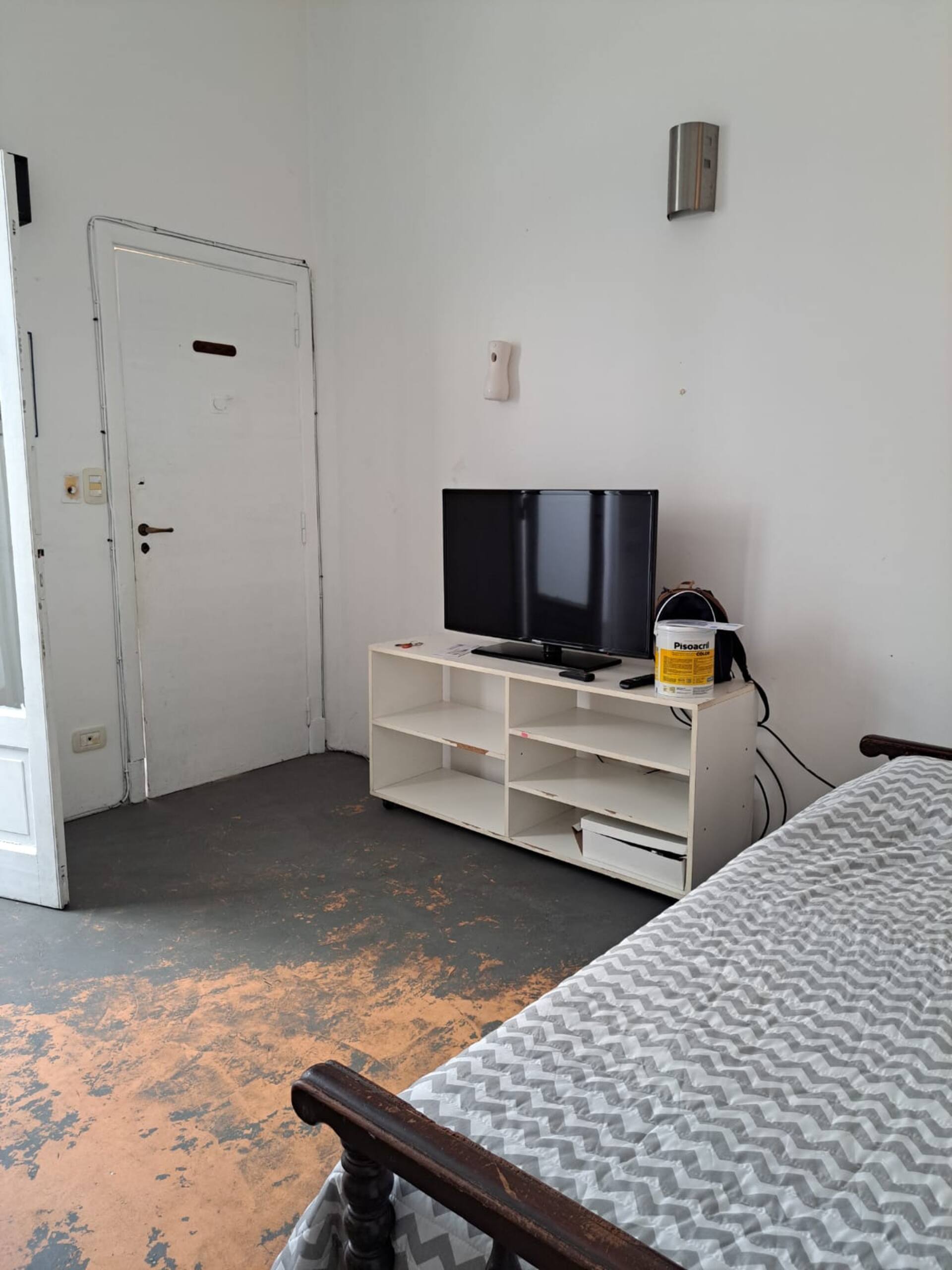 Two-room apartment in Flores