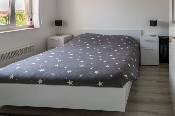 საძინებელი 1