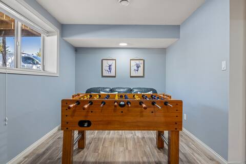 Conifer Cottage | Hot Tub | Peaceful | Foosball