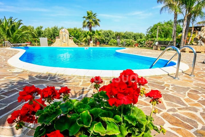173 Villa Con Giardino E Piscina - Pouilles