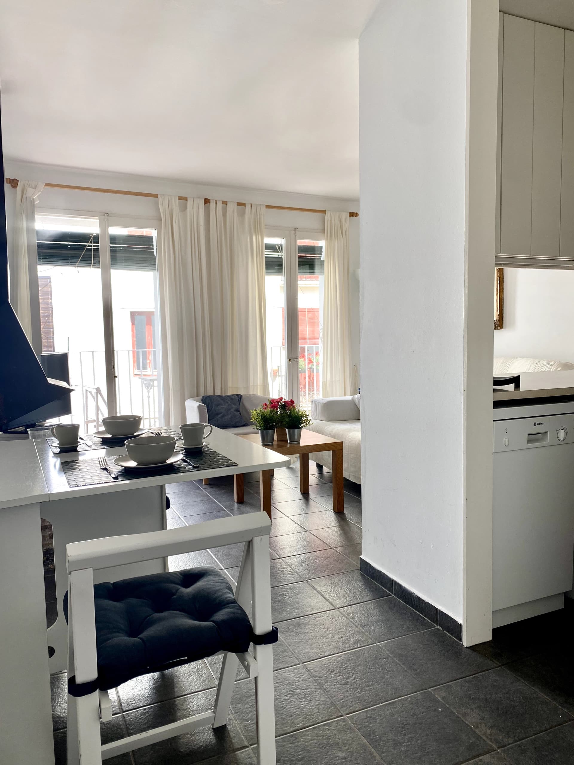 Spacious & charming apartment in Cadaques just a few steps away from the beach — foto 2