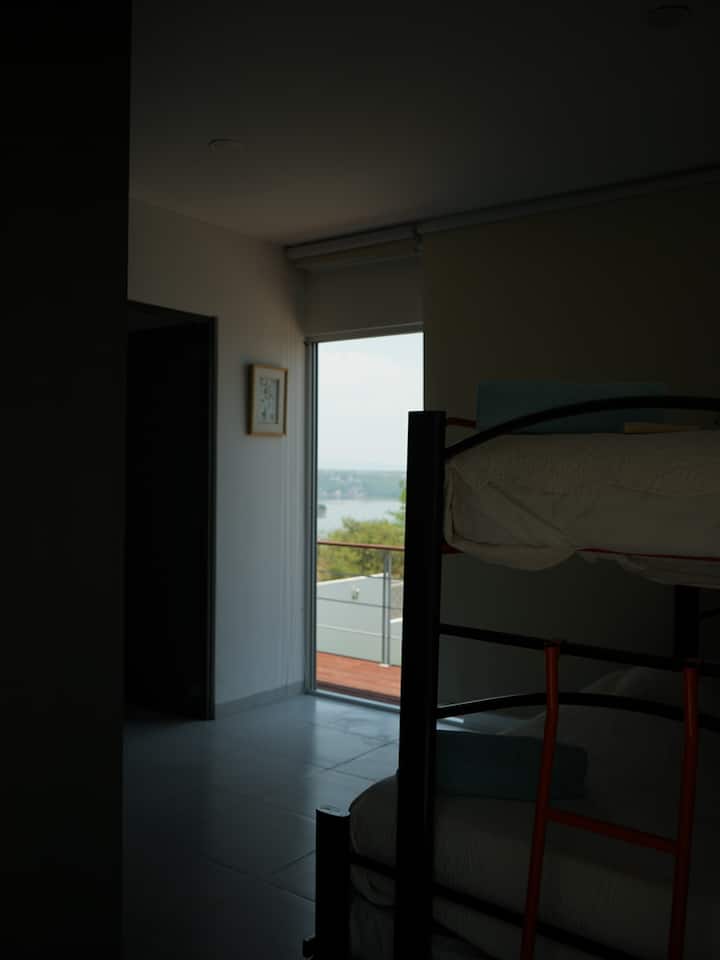 საძინებელი 8