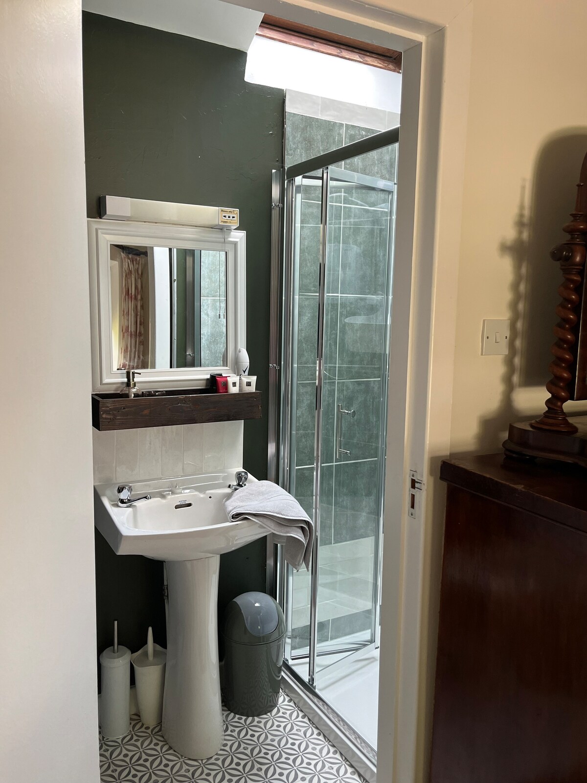 საძინებელი 1