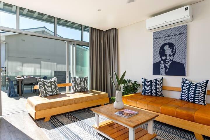 Modern Mountain View Apartment