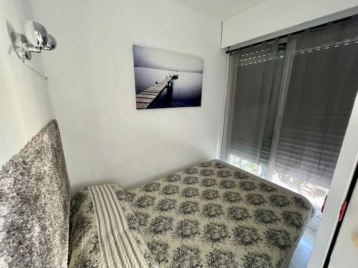 Habitación con cama de 2 plazas