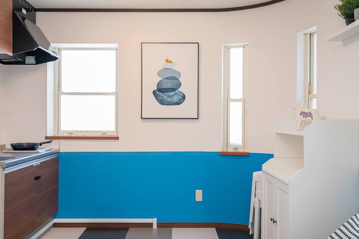 JR Shin-Okubo Station 6 mins walk.Designer’s Apt gallery image 4