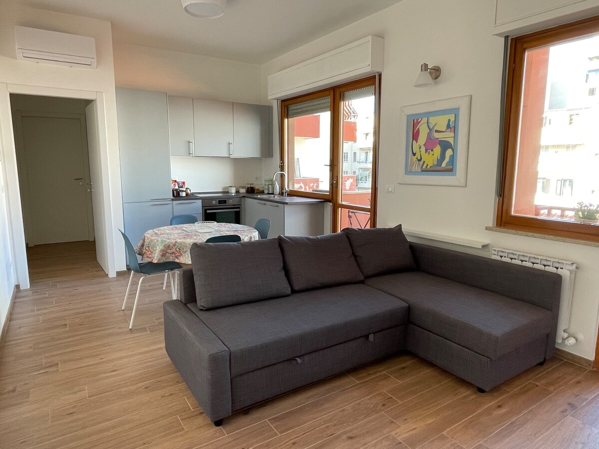 En el mar desde Ombretta - Apartamentos en alquiler en Pescara, Abruzzo,  Italia - Airbnb, image size:1200x900