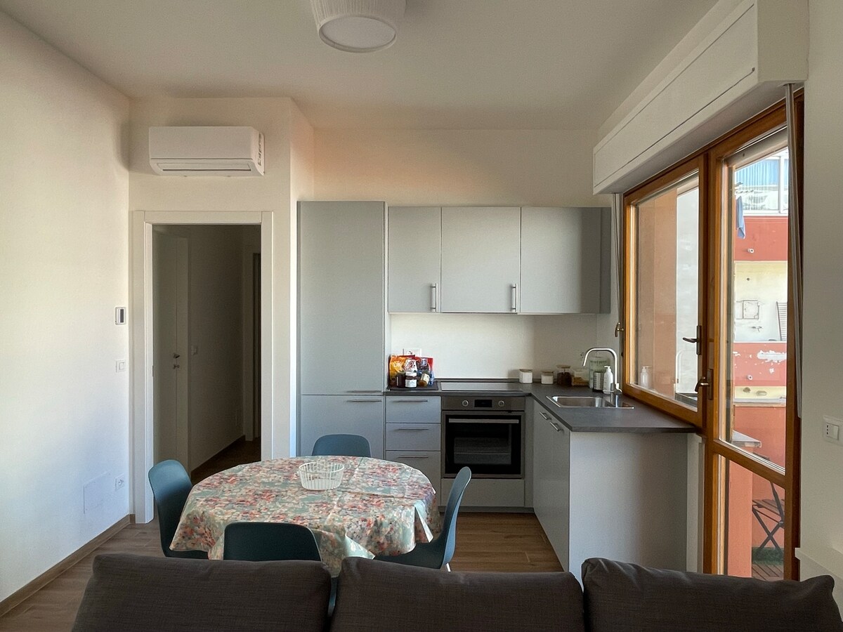 En el mar desde Ombretta - Apartamentos en alquiler en Pescara, Abruzzo,  Italia - Airbnb, image size:1200x900