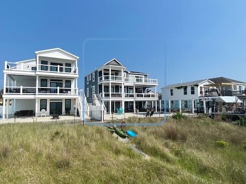 Welcome to Sunset Bay! Bayfront Stunner with Pool!