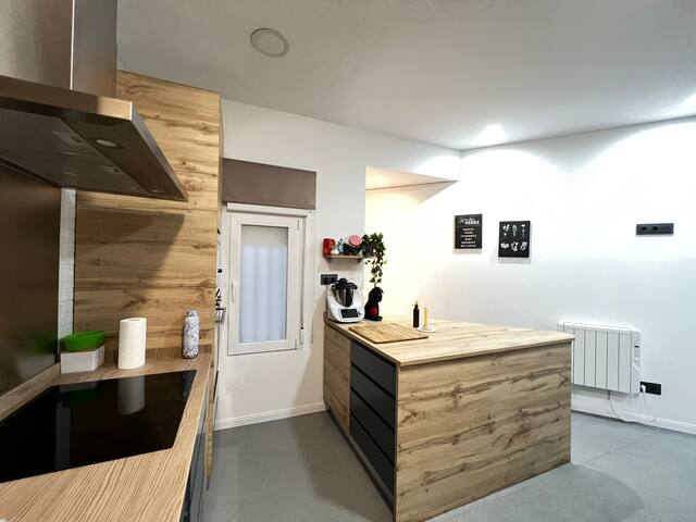 Stunning and charming 10 pax gallery image 4