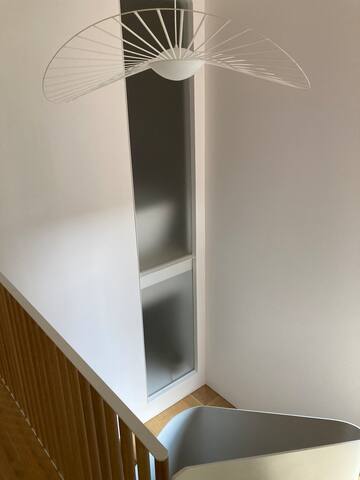 Airy Duplex Facing the Park – Walkable & Welcoming gallery image 3