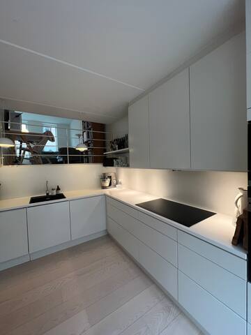 Townhouse close to beach and with private parking gallery image 3