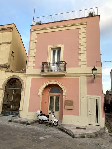 Lucente Haus im Zentrum mit Meerblick