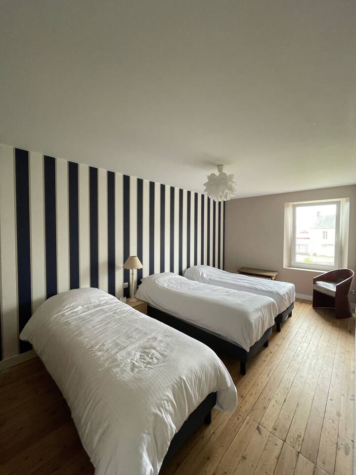 საძინებელი 1