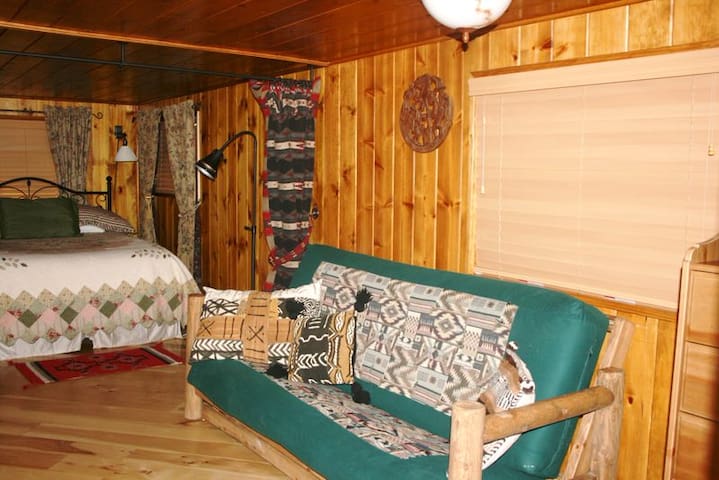 Listing in Idyllwild-Pine Cove