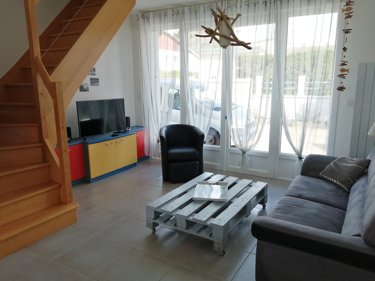 Top Airbnb: In the Right Place in Barneville Carteret
