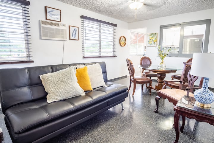 2号公寓-客厅和用餐区