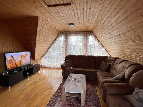 Spacious upper floor apartment near the lake