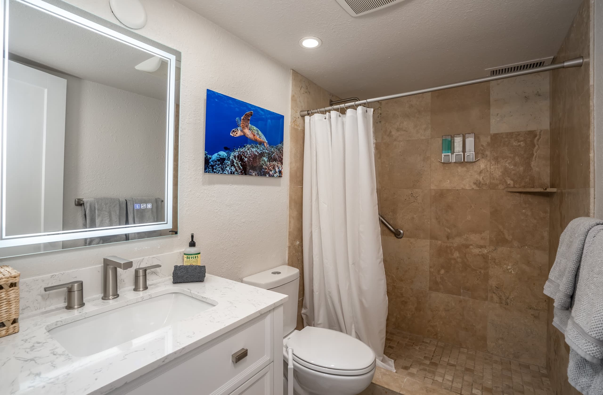 Condo in Wailuku · ★4.76 · 3 bedrooms · 4 beds · 2 baths - Image 22