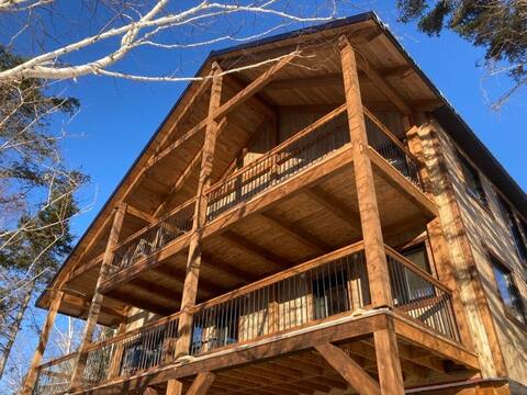 House 1 kilometer from the Marina