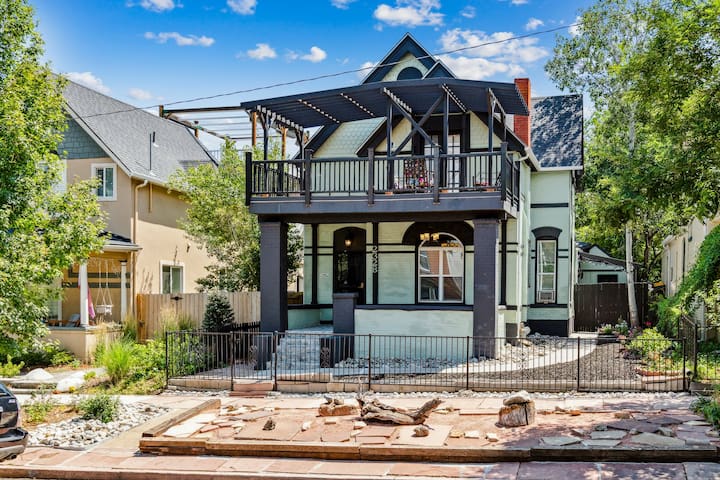 Victorian Gem Downtown Denver gallery image 2