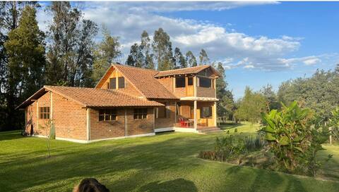 Casa Semilla Conecta with life