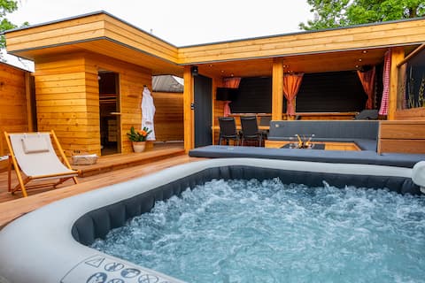 HISCA Family House | Private SPA sauna & jakuzzi