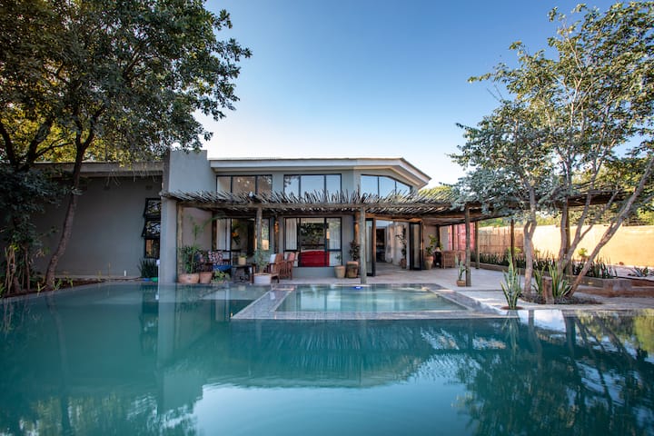 Kingfisher House | Luxury Villa with Infinity Pool