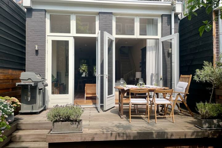 Stylish home with sunny garden near Vondelpark gallery image 4