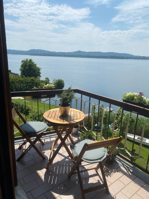 Lake view apartment
