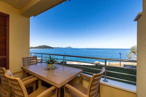 Popular Airbnb listing: 1-BDRM Balcony and Sea View@ Sanpier Apartments in Veli Lošinj
