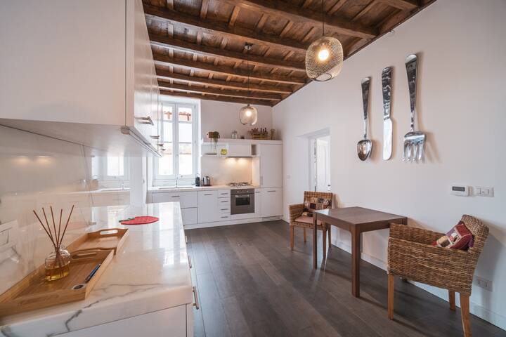 Lungaretta Apartment Trastevere gallery image 3