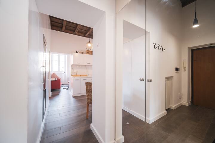 Lungaretta Apartment Trastevere gallery image 2