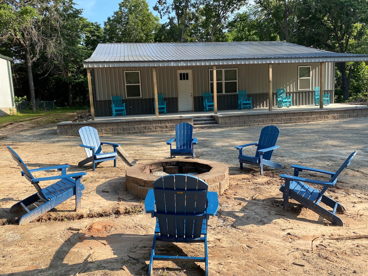 The Grey Loon Lake House Houses for Rent in Eufaula, Oklahoma, United