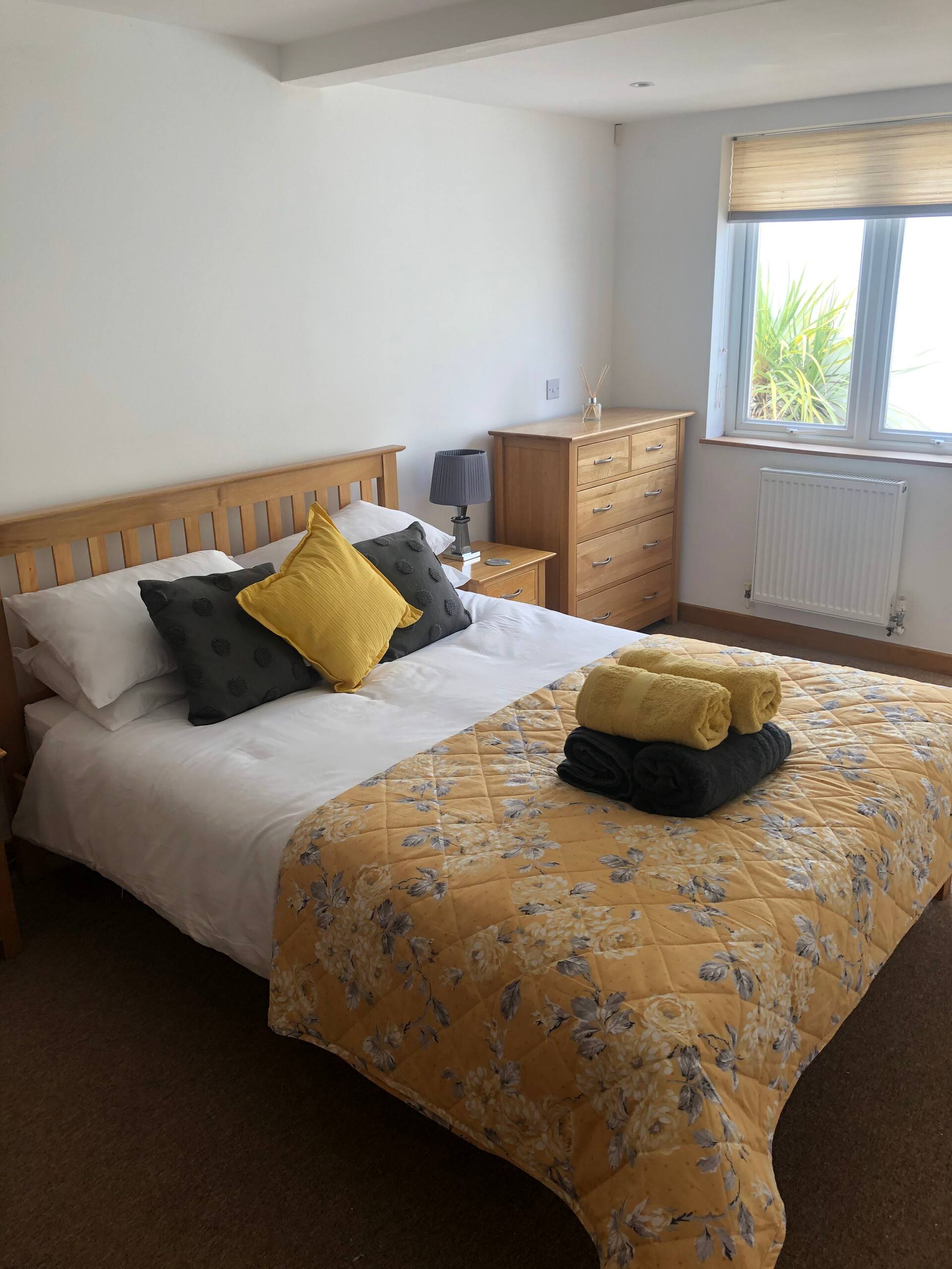 4 bed house 5 min to the beach — foto 4