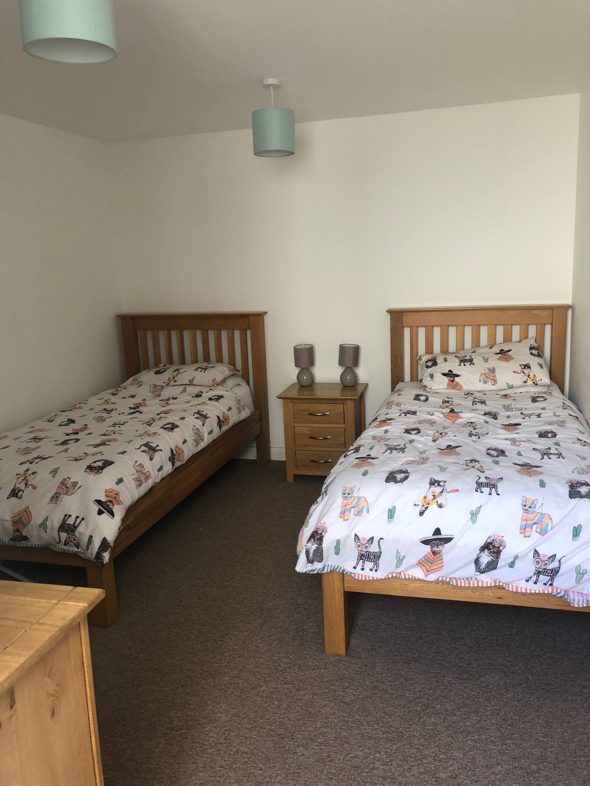 4 bed house 5 min to the beach — foto 5